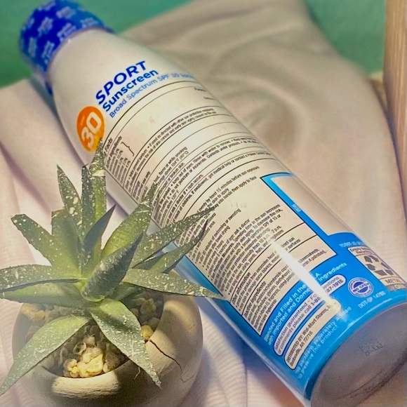 3/13💄 Equate Sport SPF50 Broad Spectrum Sunscreen - Picture 2 of 6